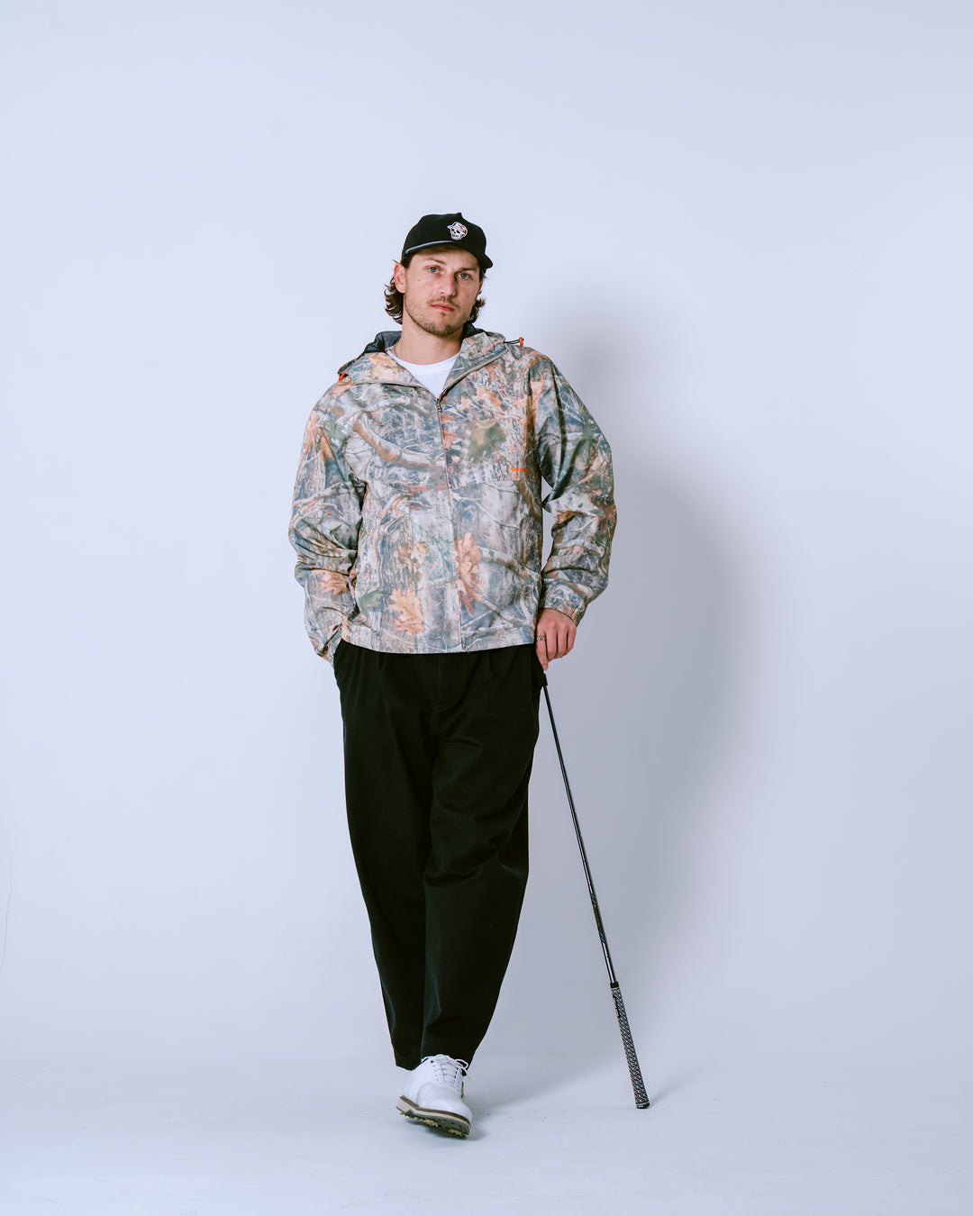 【DEVERAUX GOLF 】デヴァロー　メンズ　フーディ　モカ　L Camo Anorak Jacket - Men's Lightweight Golf Outerwear | Devereux