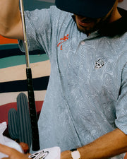 Performance golf polo shirt with contrast collar