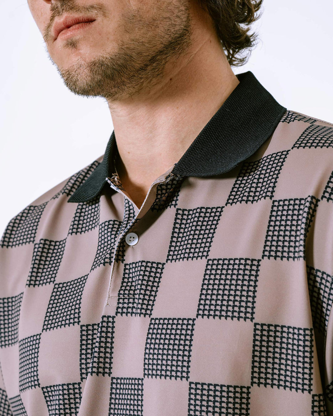 Front9 Polo - Greige / Black | Devereux